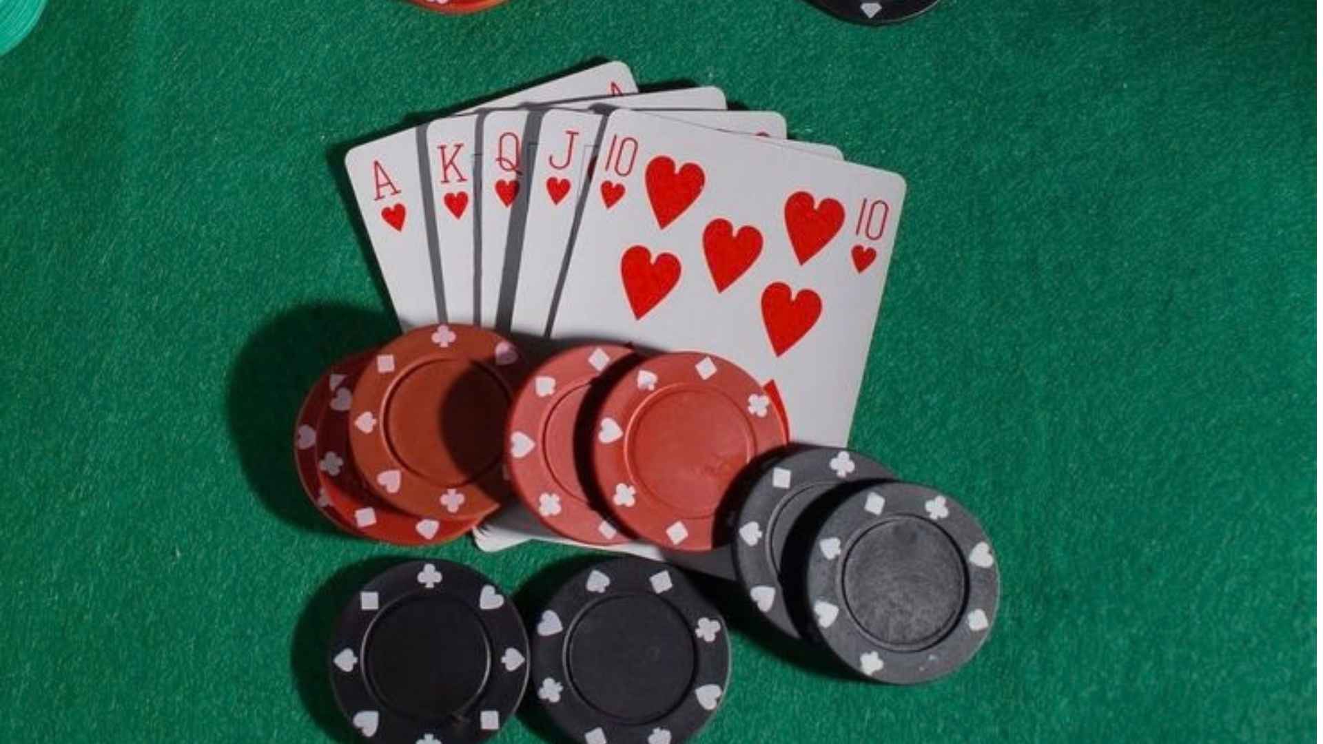 How Does the Moneyline Work in Football Betting and How to Read It